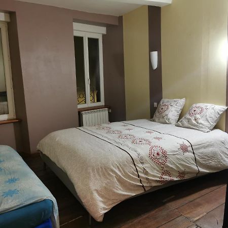 La Petite Maison De La Tante Marie Авранш Екстериор снимка